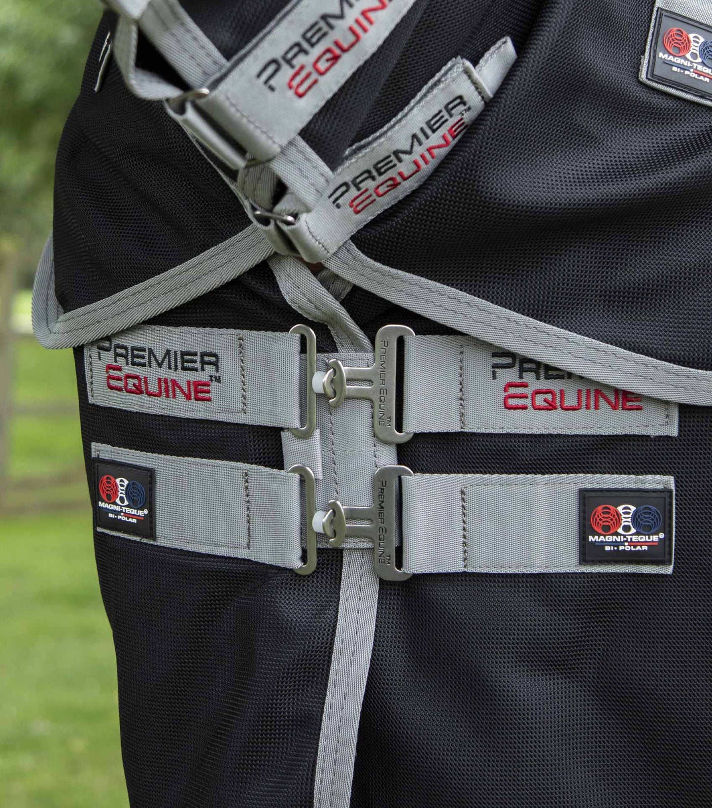 Premier Equine Magni-Teque Magnetic Horse Rug with Neck Cover