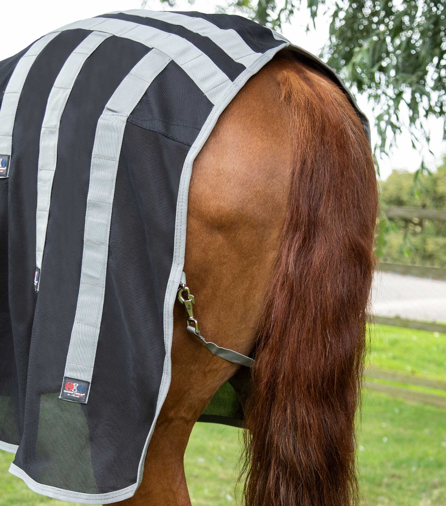 Premier Equine Magni-Teque Magnetic Horse Rug with Neck Cover