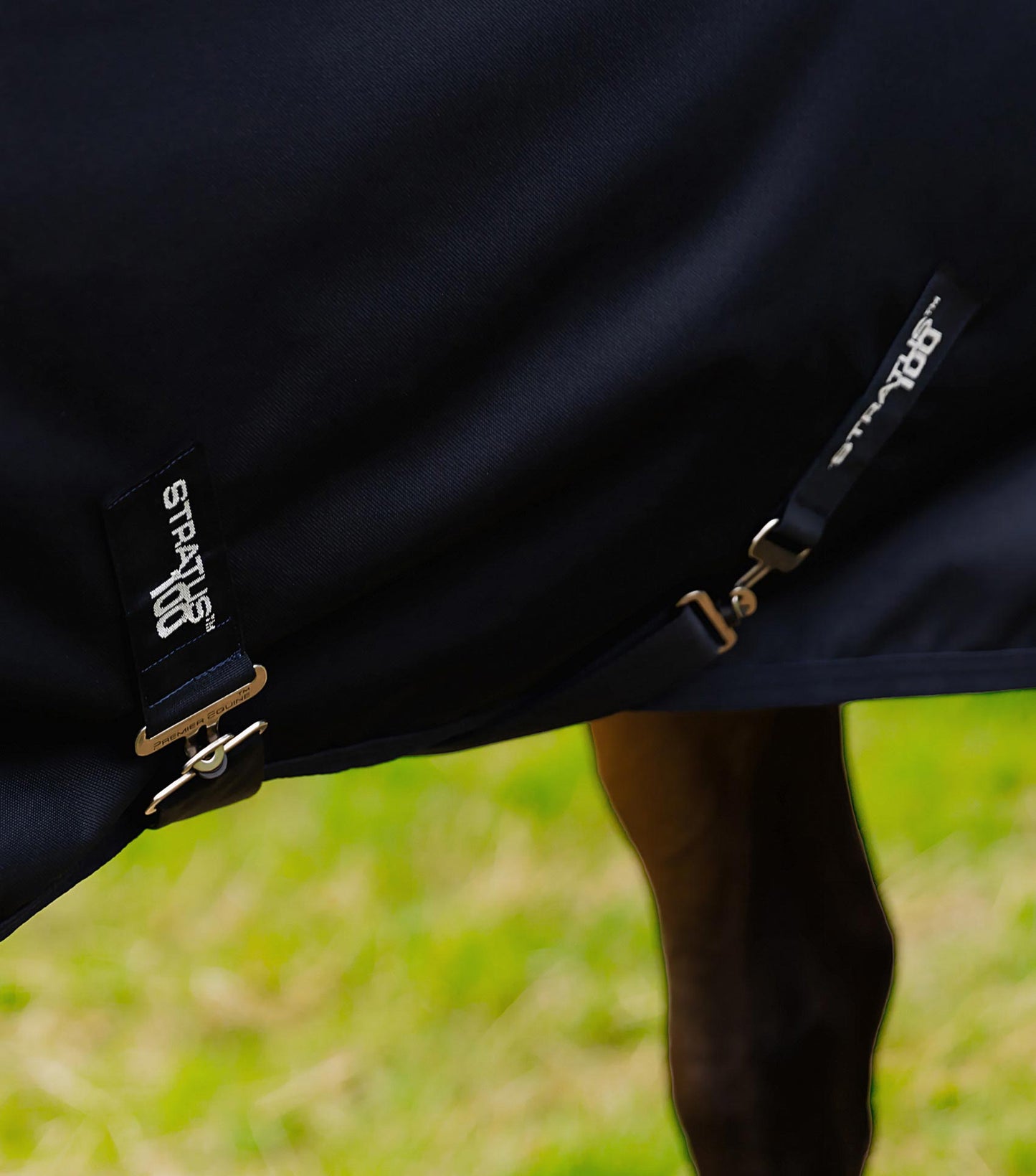Premier Equine Stratus 1200 Series 100g Turnout Rug with Classic Neck Cover